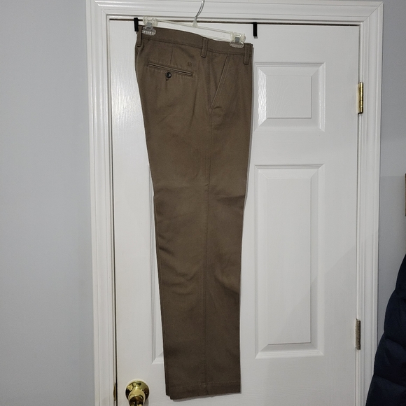 Haggar Co. Life|Brown|Size 30X 32|Straight Leg - Picture 3 of 11